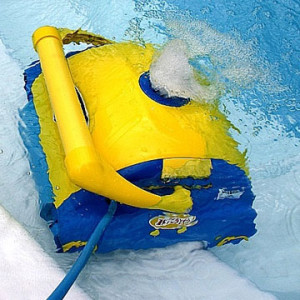 robot de piscine aquabot
